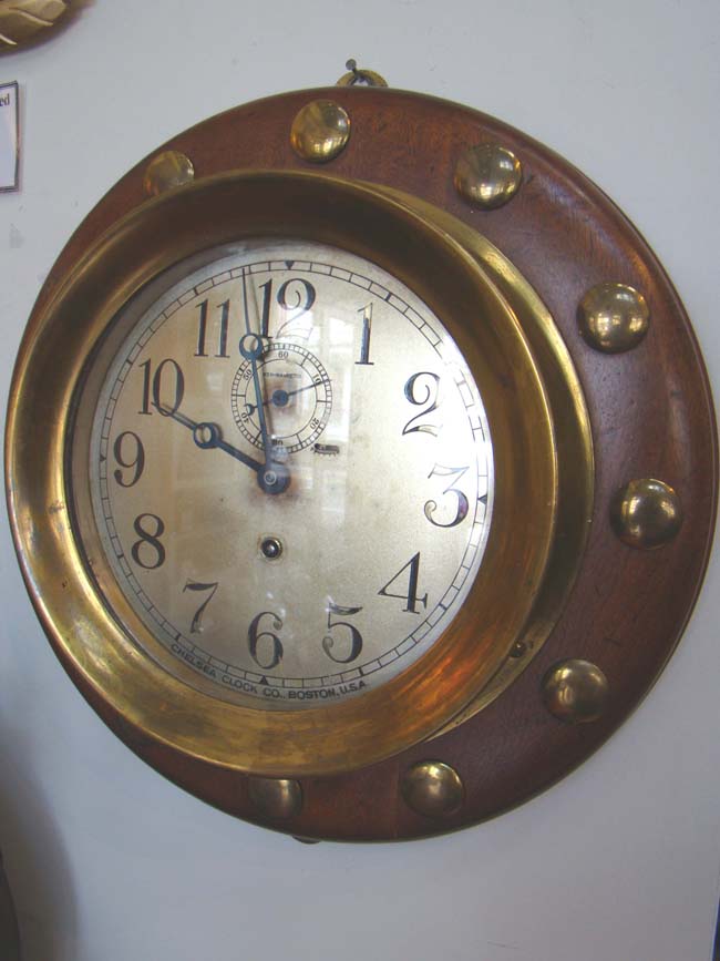 A fine and rare vintage Chelsea eight-day Porthole Clock with 8" dial made in 1917 — image 3